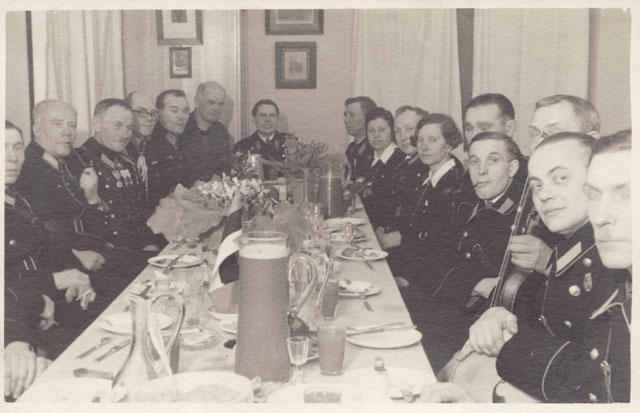 Tuletõrjujad peolauas