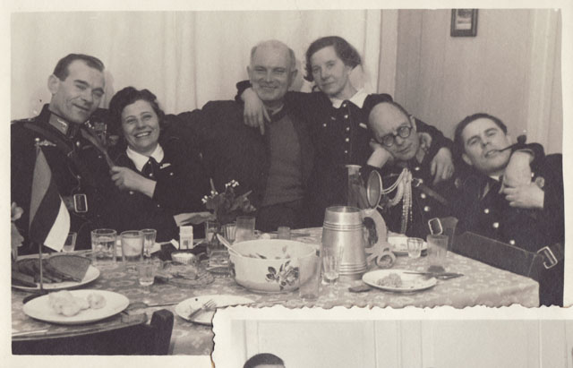 Tuletõrjujad peolauas