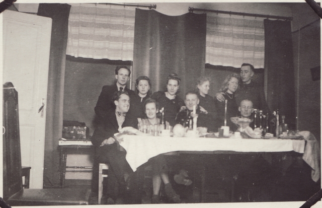 Tallinna Kutselise Tuletõrje 25 aastapäeva peolauas