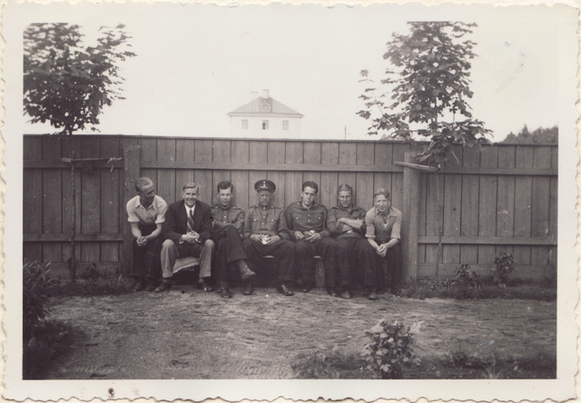 Tallinna Kutselise Tuletõrje II komando liikmed jõudehetkel