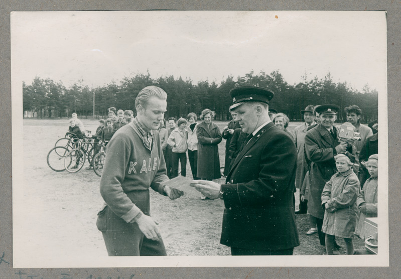 Koolinoorte tuletõrjevõistlused Võidu pargis