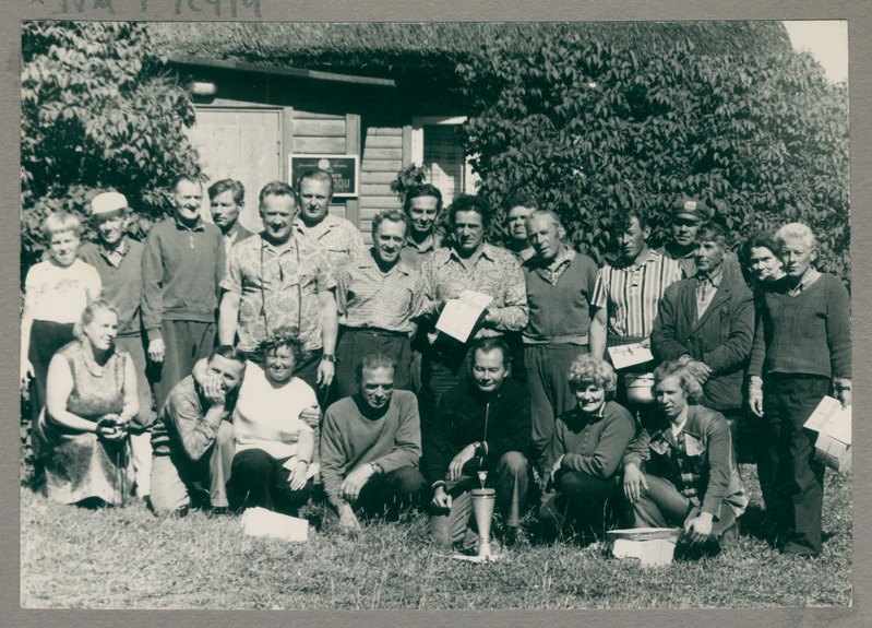 Tartu ja Tallinna TÜ kalasportlaste sõpruskohtumine Kiideval 1976.