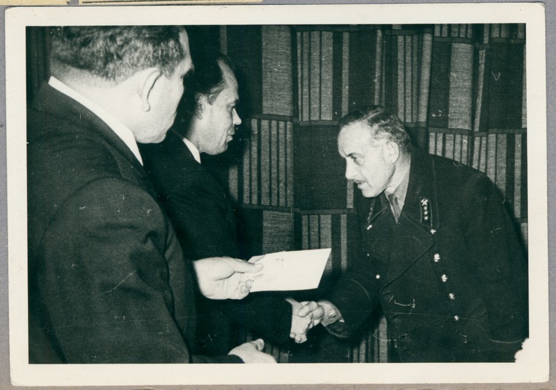 Jeremy Vesset preemiat vastu võtmas, 1969.a.