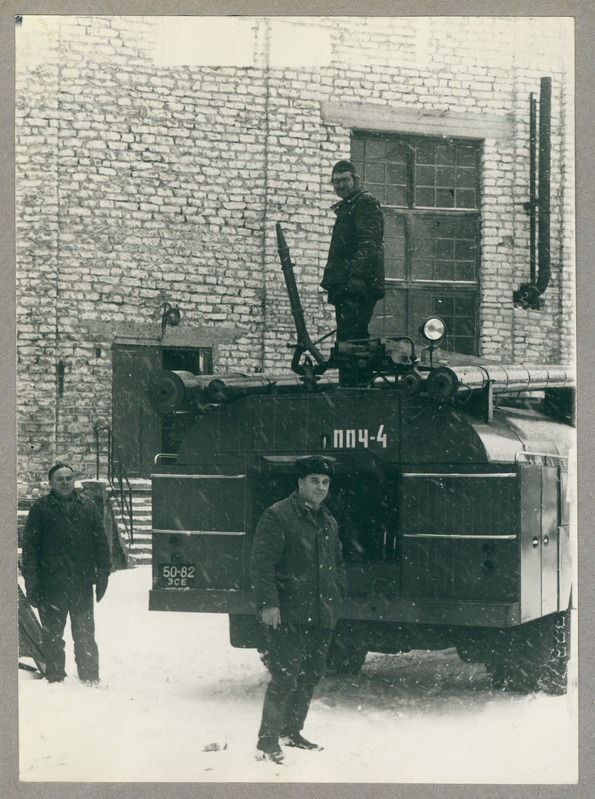 Kiviõli vabatahtlikud ja mittekoosseisulise tuletõrjekomando liikmed