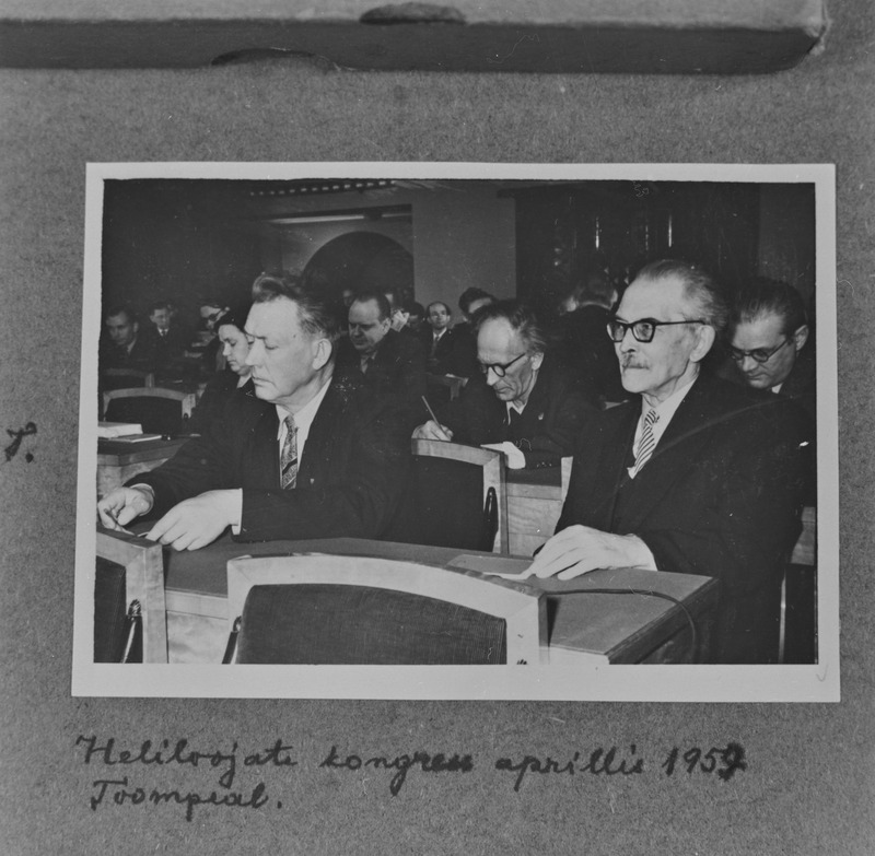 Heliloojate kongress aprillis 1959 Toompeal. Esialal Friedebert Tuglas ja Alfred Karindi