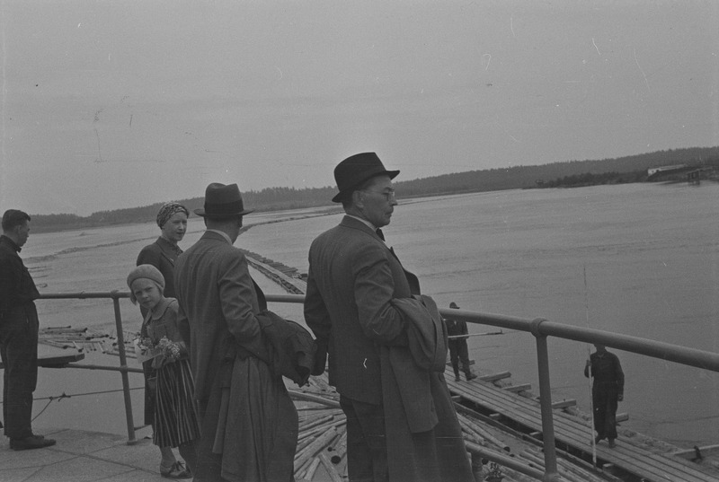 Elo Tuglas, Elo Kurvits, Peeter Kurvits ja Friedebert Tuglas Soomes Punkaharjul, 1938