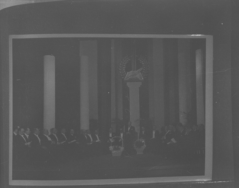 Leedu kirjanduslike auhindade väljaandmise aktus Kaunase Riigiteatris 14. veebruaril 1938