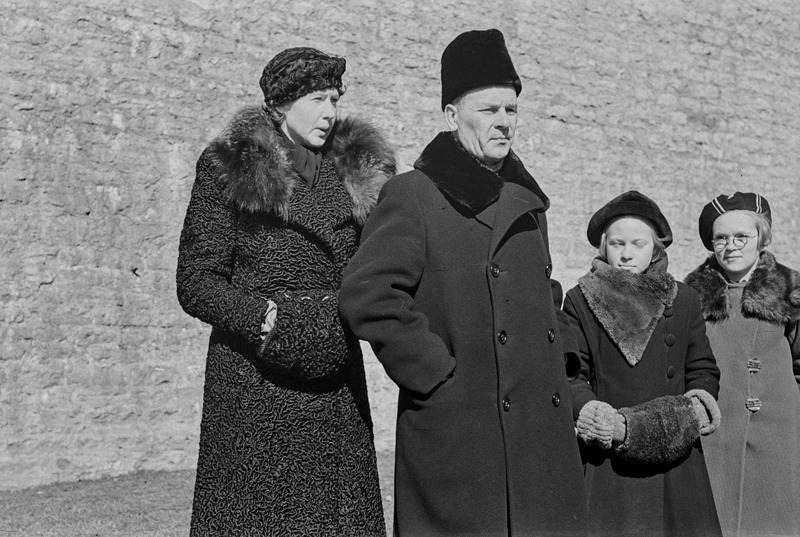 Selma Kurvits, Peeter Kurvits, Elo Kurvits ja (?)