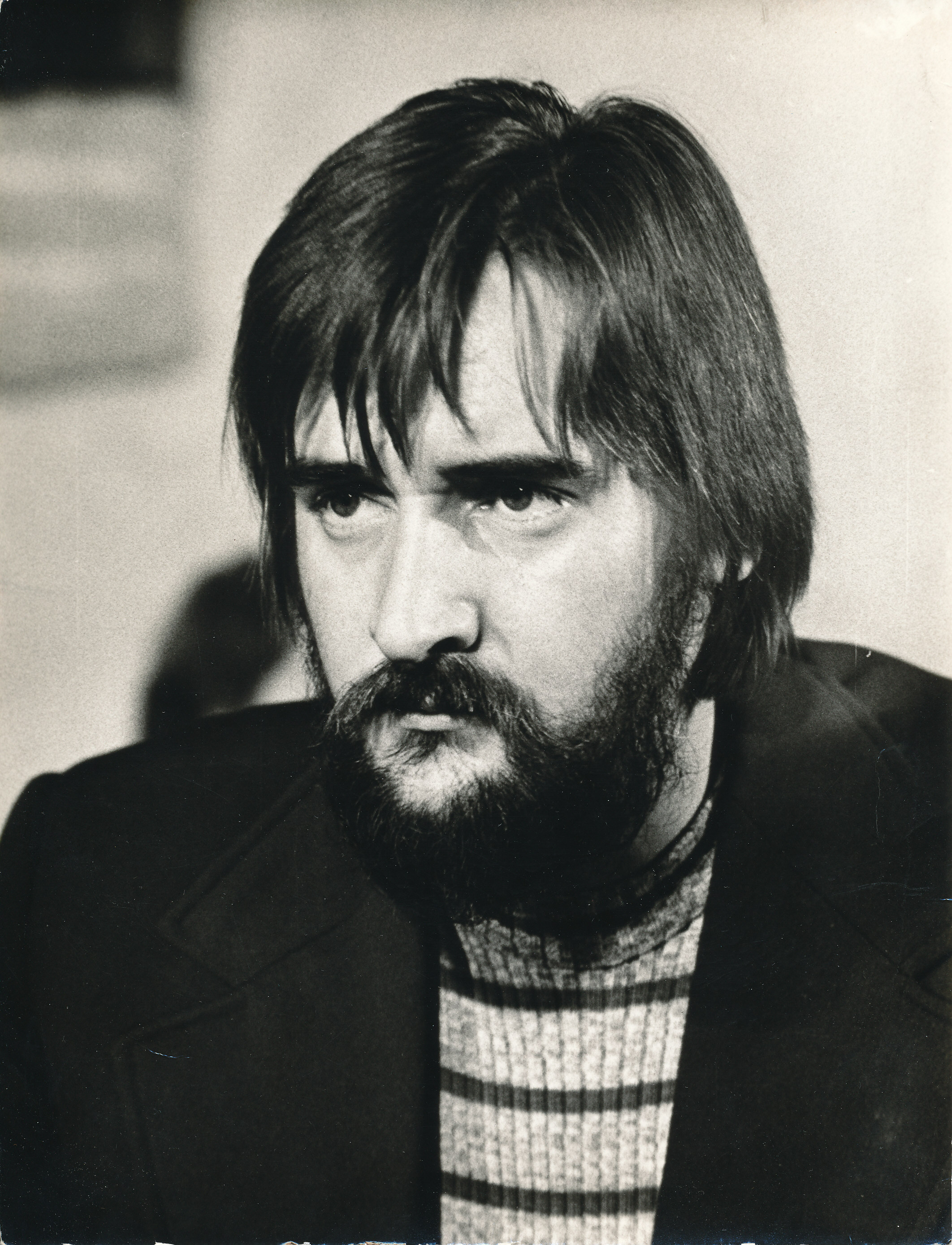 Foto.Kinostuudio Tallinnfilm kunstnik-lavastaja Virve, Tõnu portreefoto 1980.a.