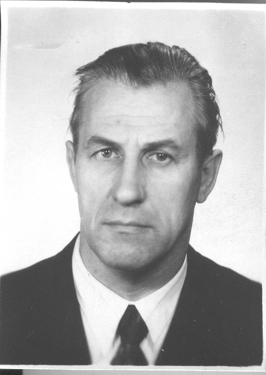 Foto. Kiisler, Mikk - portreefoto 1984.a.