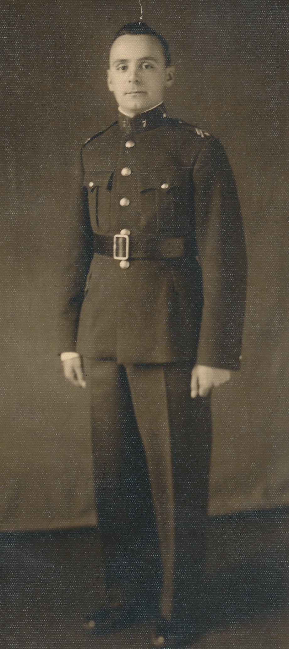 Foto. 7. rügemendi löökpillimängija Dimitri Helind 1937.a. paraadvormis.