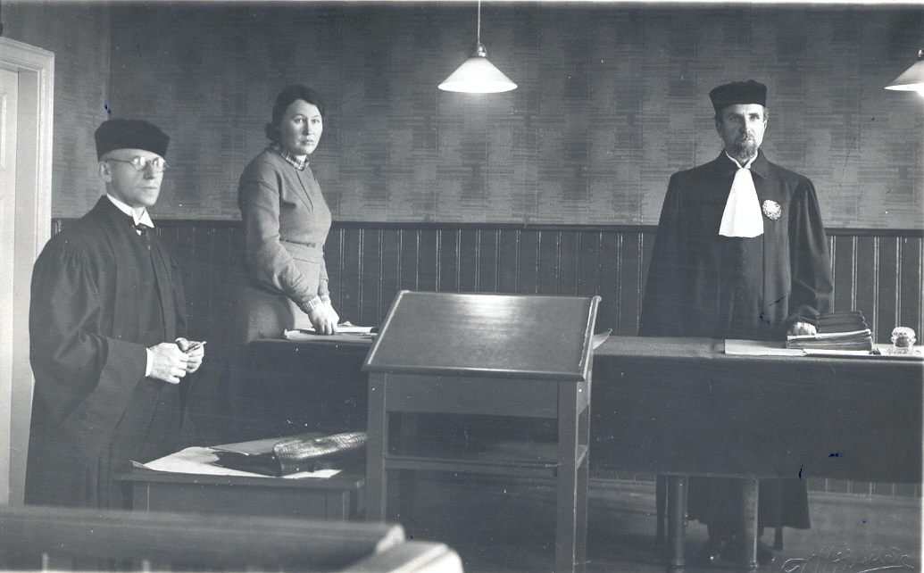 Foto.Kohtuistung Võrus 15. jaanuaril 1935.a. Jaan Niiluse foto.