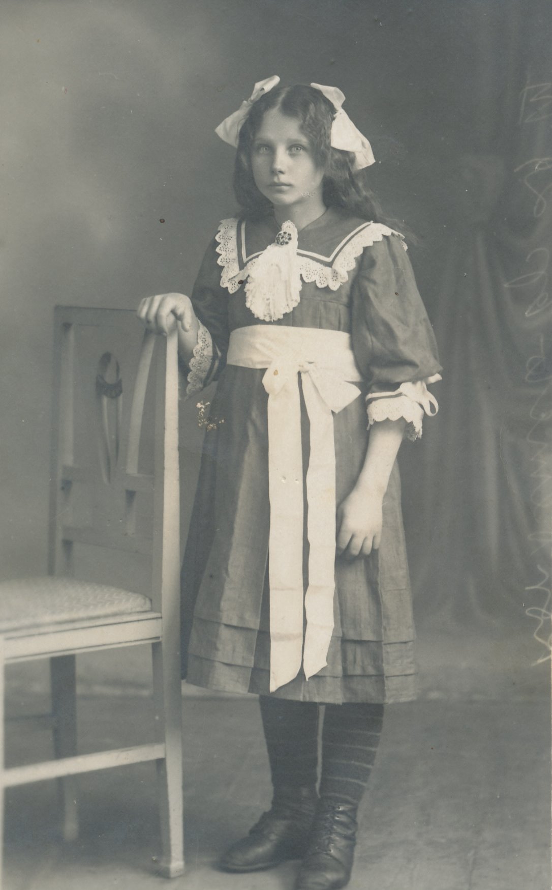 Foto. Kordemets, Linda õpilasena 1925.a.