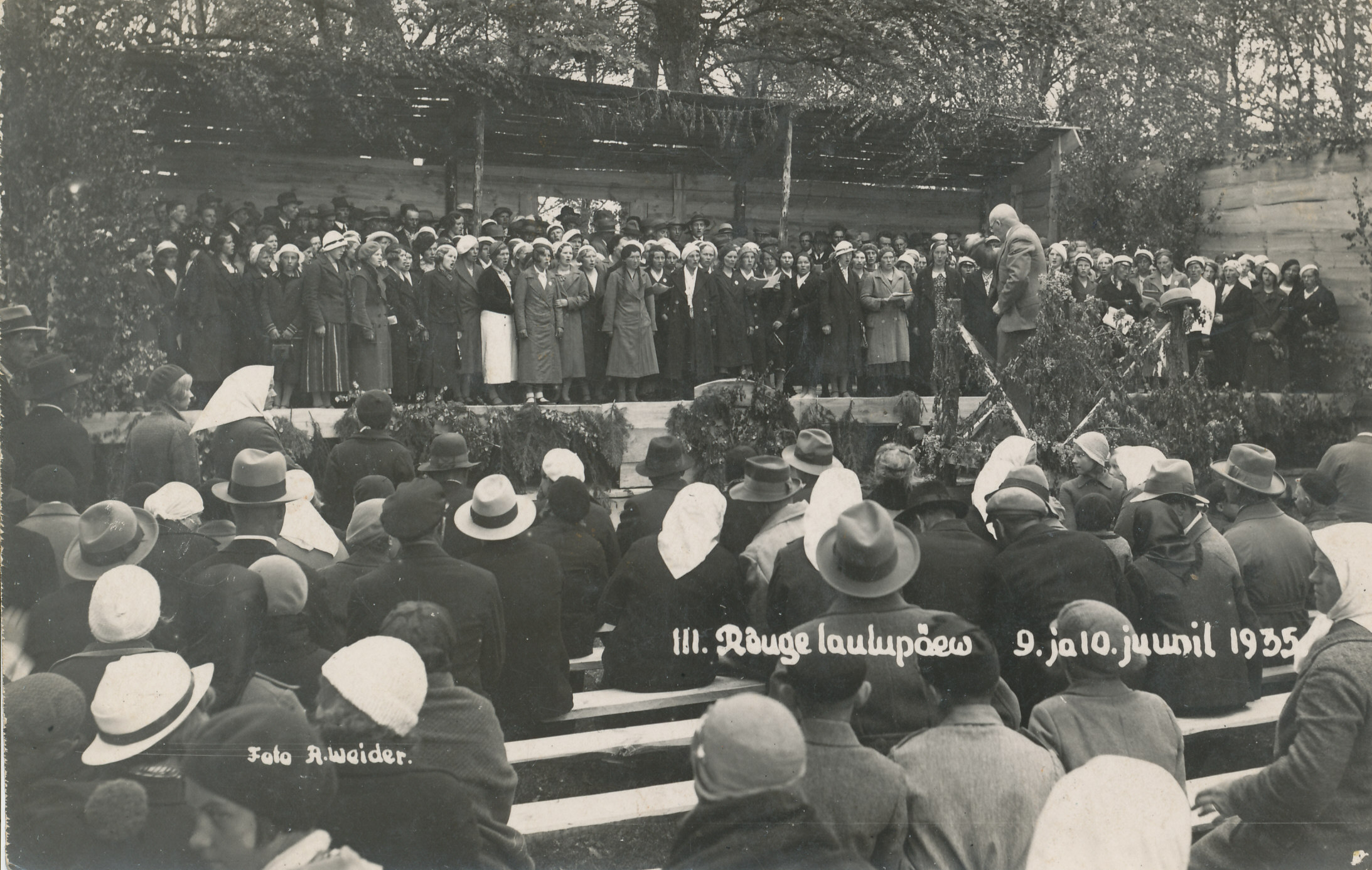 Foto. III Rõuge laulupäev 9. ja 10. juunil 1935.s. Rõuge asunduse pargis.