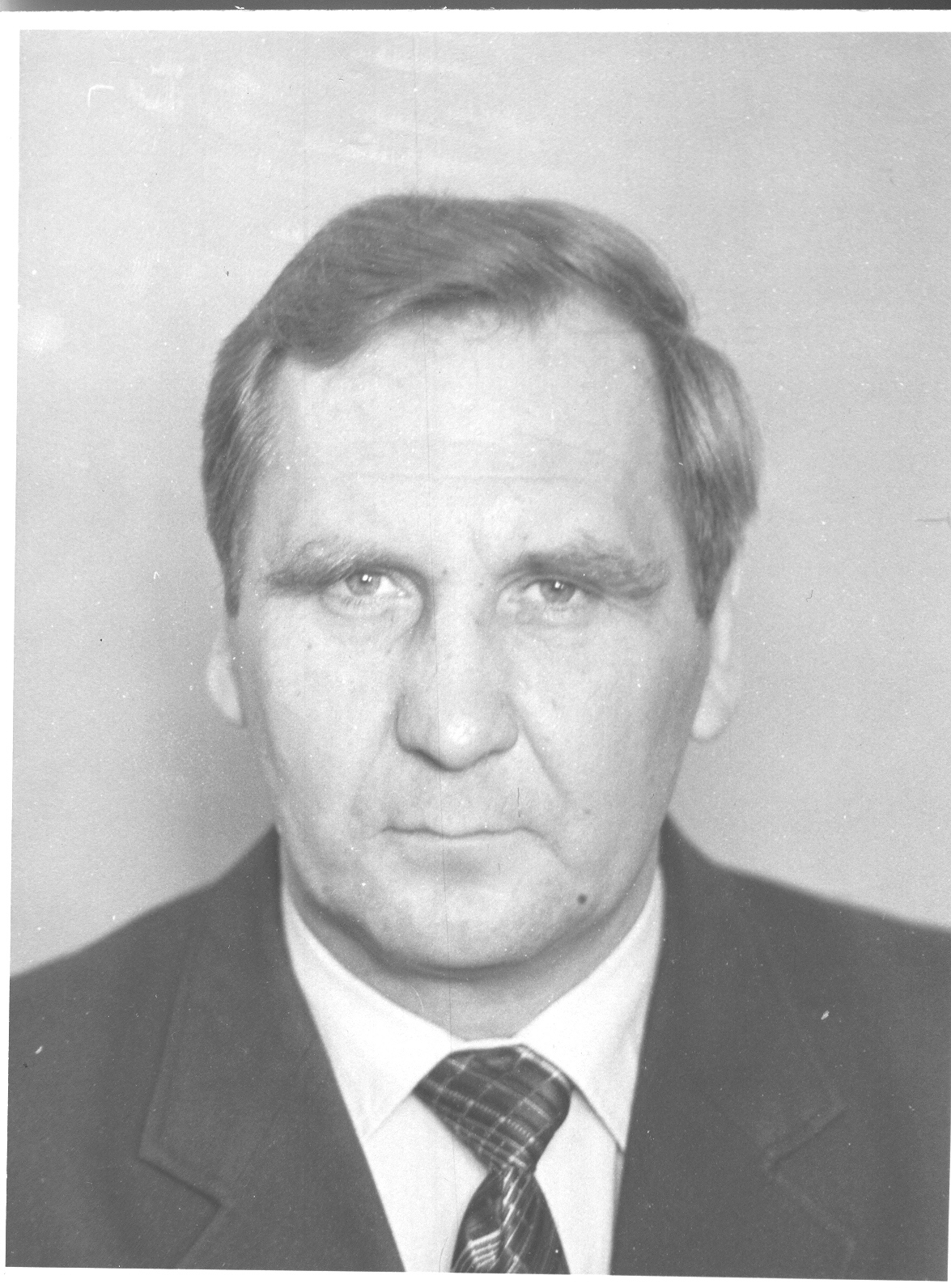 Foto. Kübbar, Taimo - ENSV TA spetsiaalse konstrueerimisbüroo osakonnajuhataja 1984.aastal.