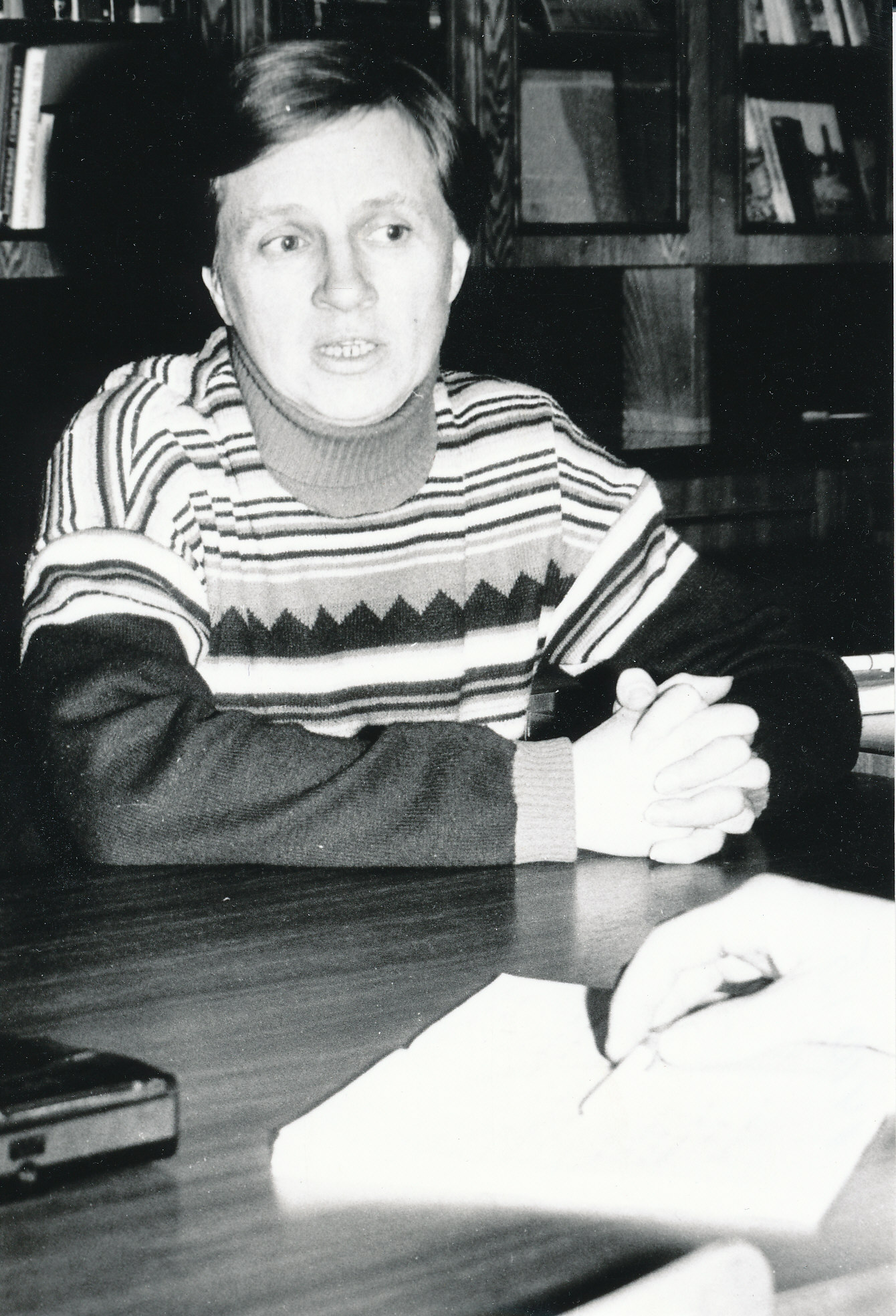 Foto. Telk, Maimu,  Võru Koduloomuuseumi juhataja 1. detsembril 1993.a.