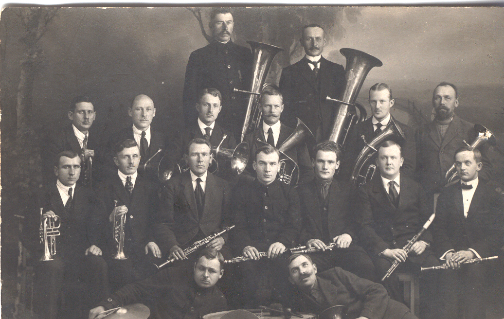 Foto. Bruno ja Karl  Andersoni orkester 20.sajandi algul Võrus