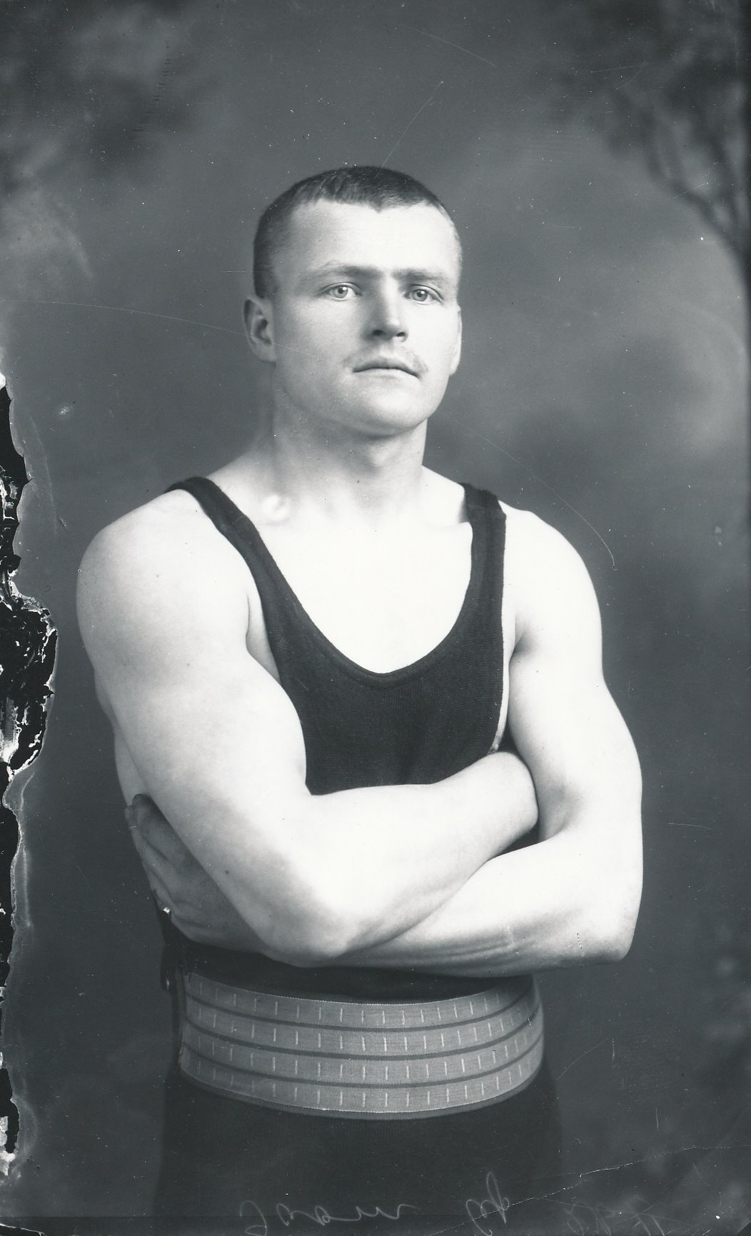 Foto.Johannes, Toom- maadleja spordiseltsist "Kalev".