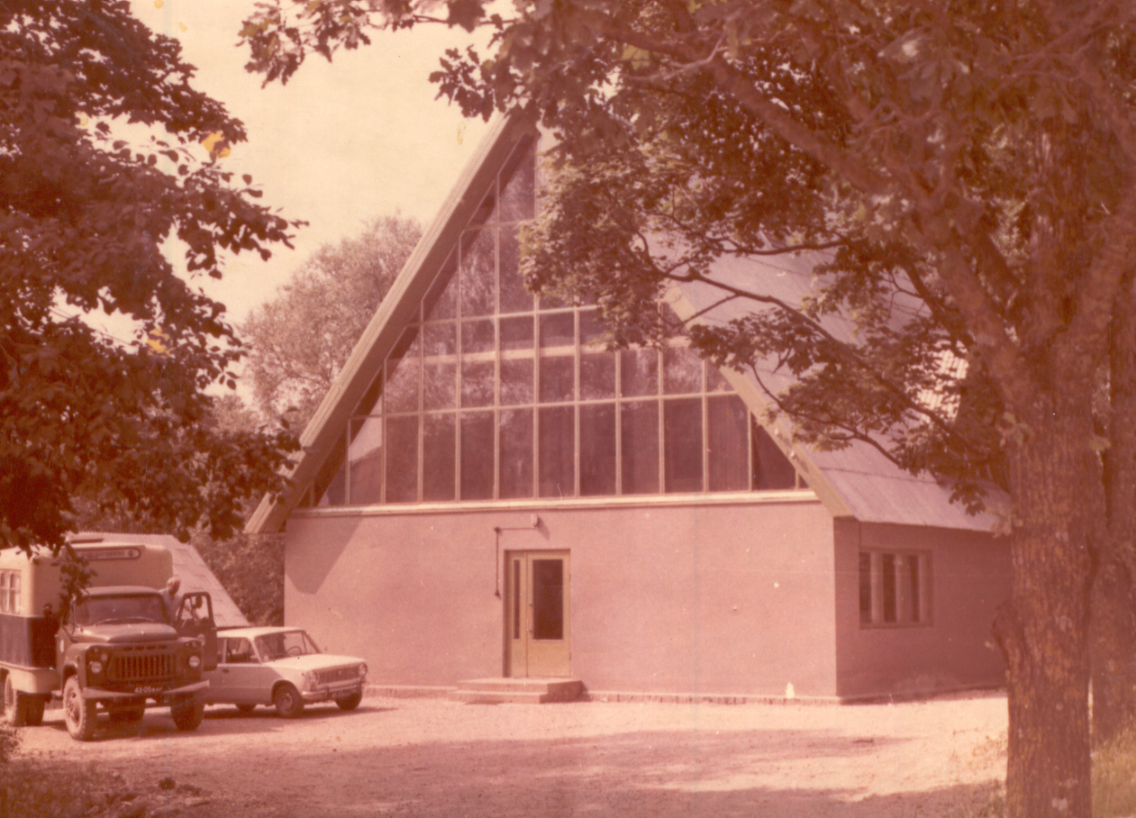 Foto. Võru Teenindustootmisvalitsus Tamula. Rõuge komplekstellimuspunkt 1980- nd a.