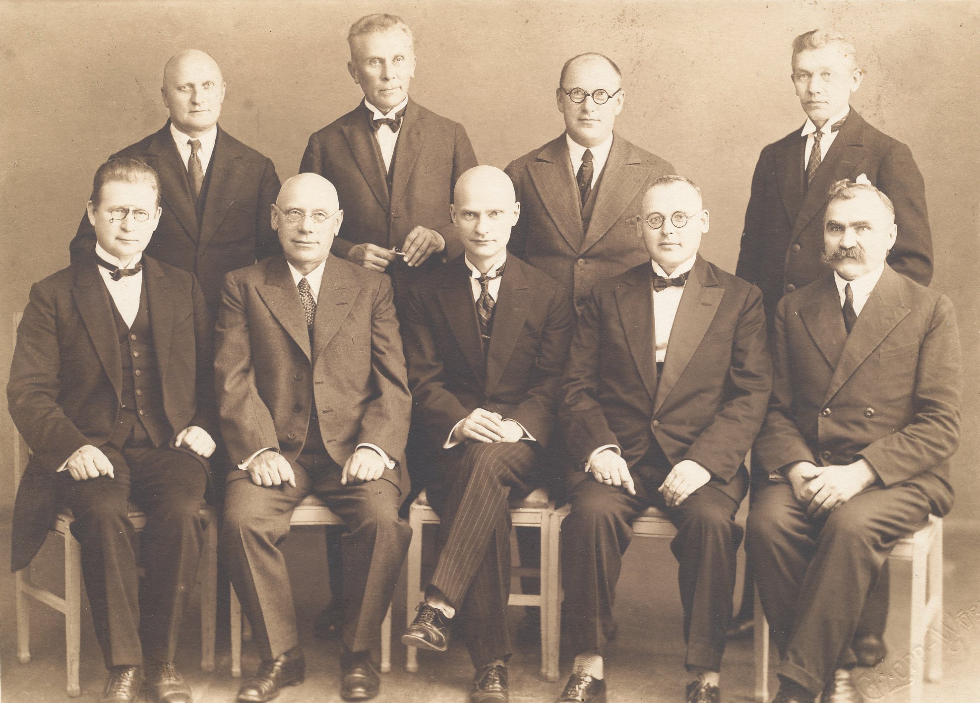 Foto. Grupp Võru linna õpetajaid 1930.aastatel.