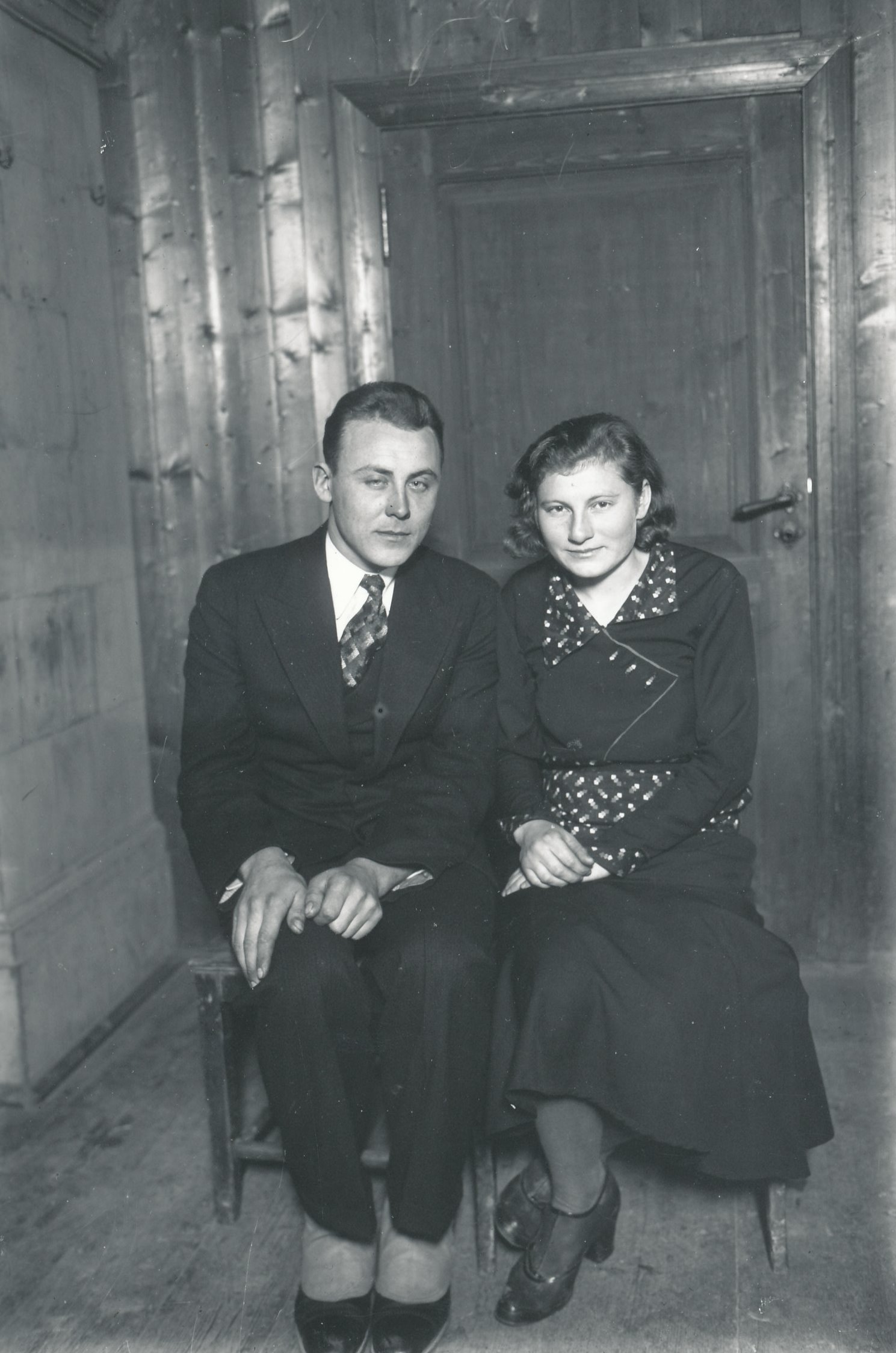 Foto.  Luhametsa noored Leida Peterson (Sõmer) ja Aleksander Ilver 1932.a.