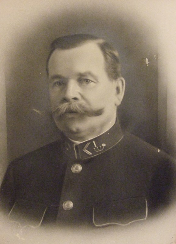 Foto. Daniel Mädamürk - postiametnik Võrus , 1917.a linnavolikogu liige
