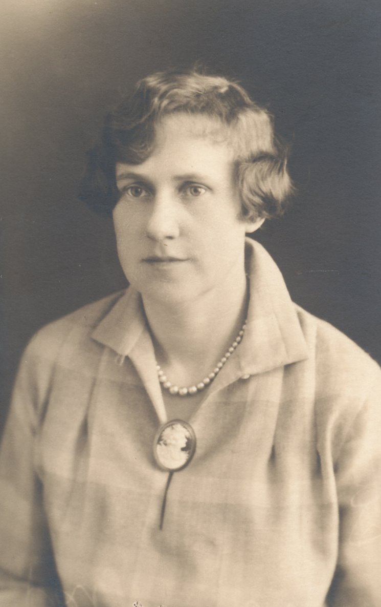 Foto. Anette  Budkovsky - Võru Õpetajate Seminari harjutuskooli juhataja 1922-1930.