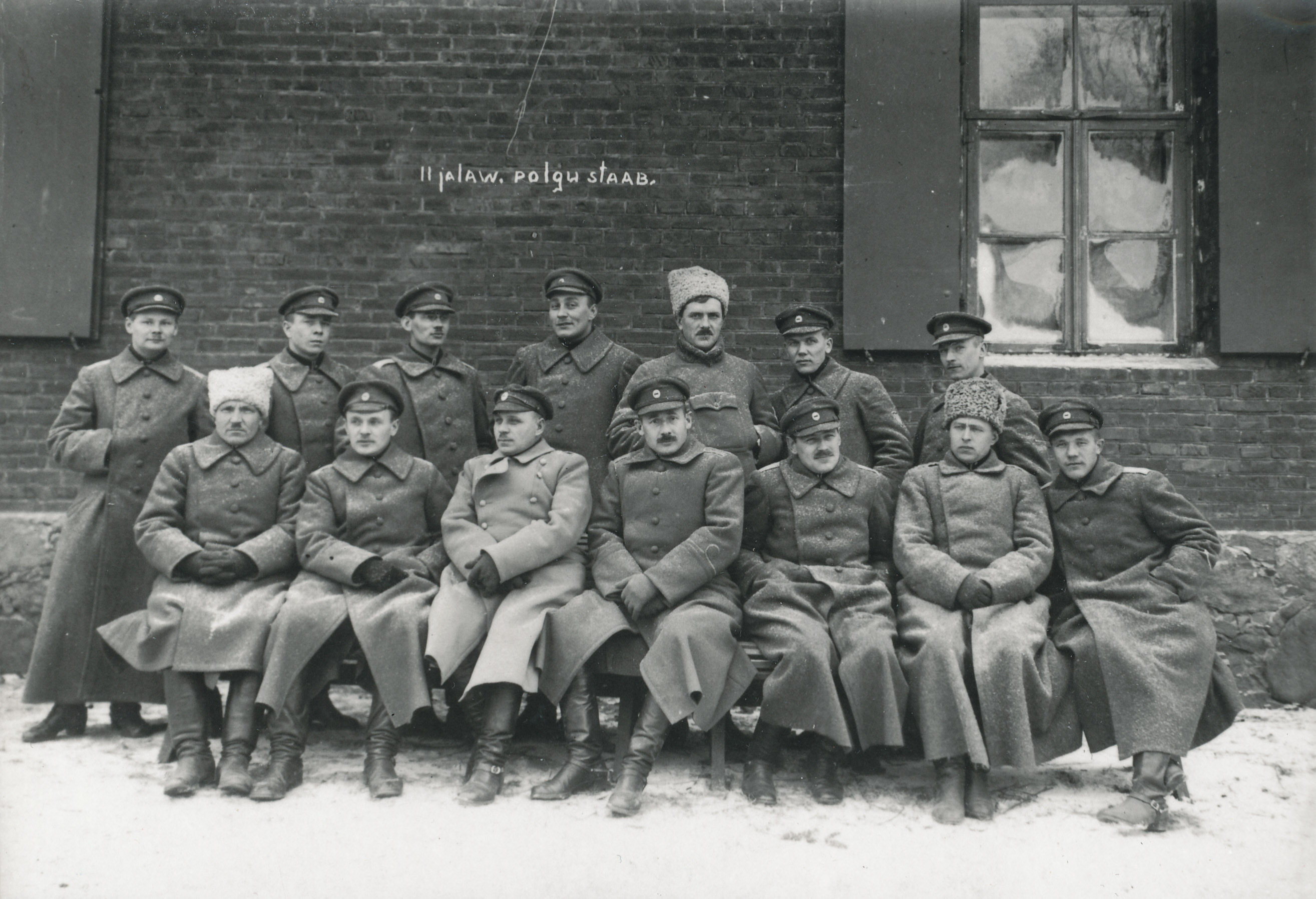 Foto. 2. jalaväepolgu staap 1919.a. Jaan Niiluse foto.