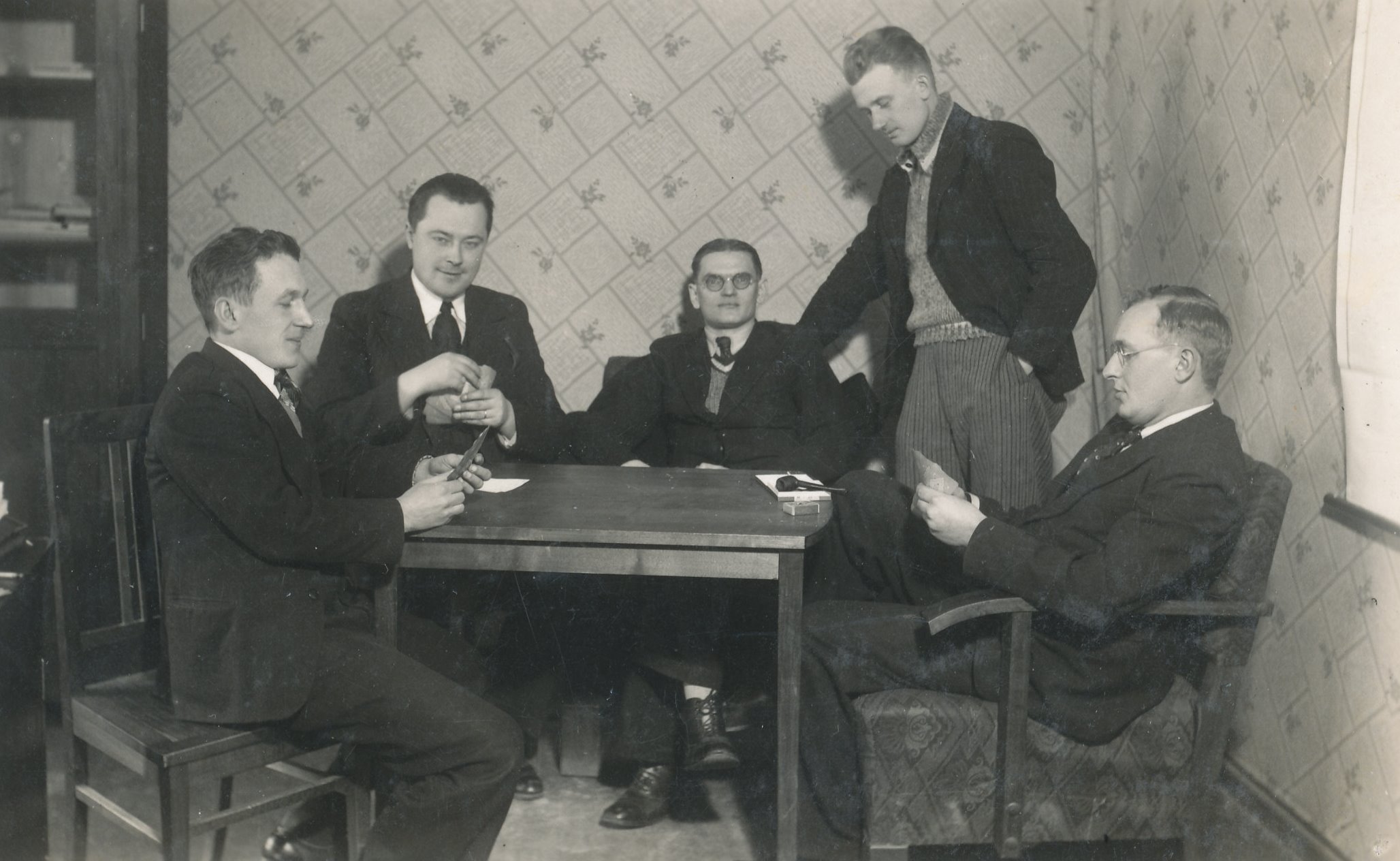 Foto.Võru ajalehe "Elu" toimetus 1936/37.a.