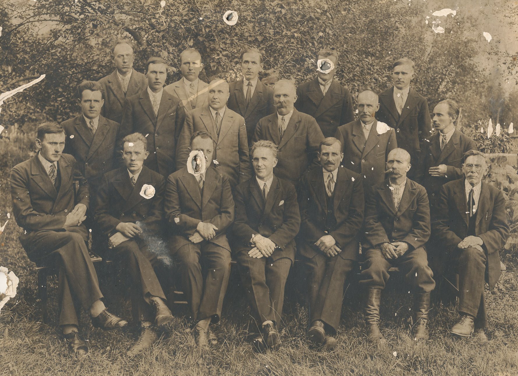 Foto. Rõuge vallavalitsus  ja vallavolikogu 1930 - 1934.a.