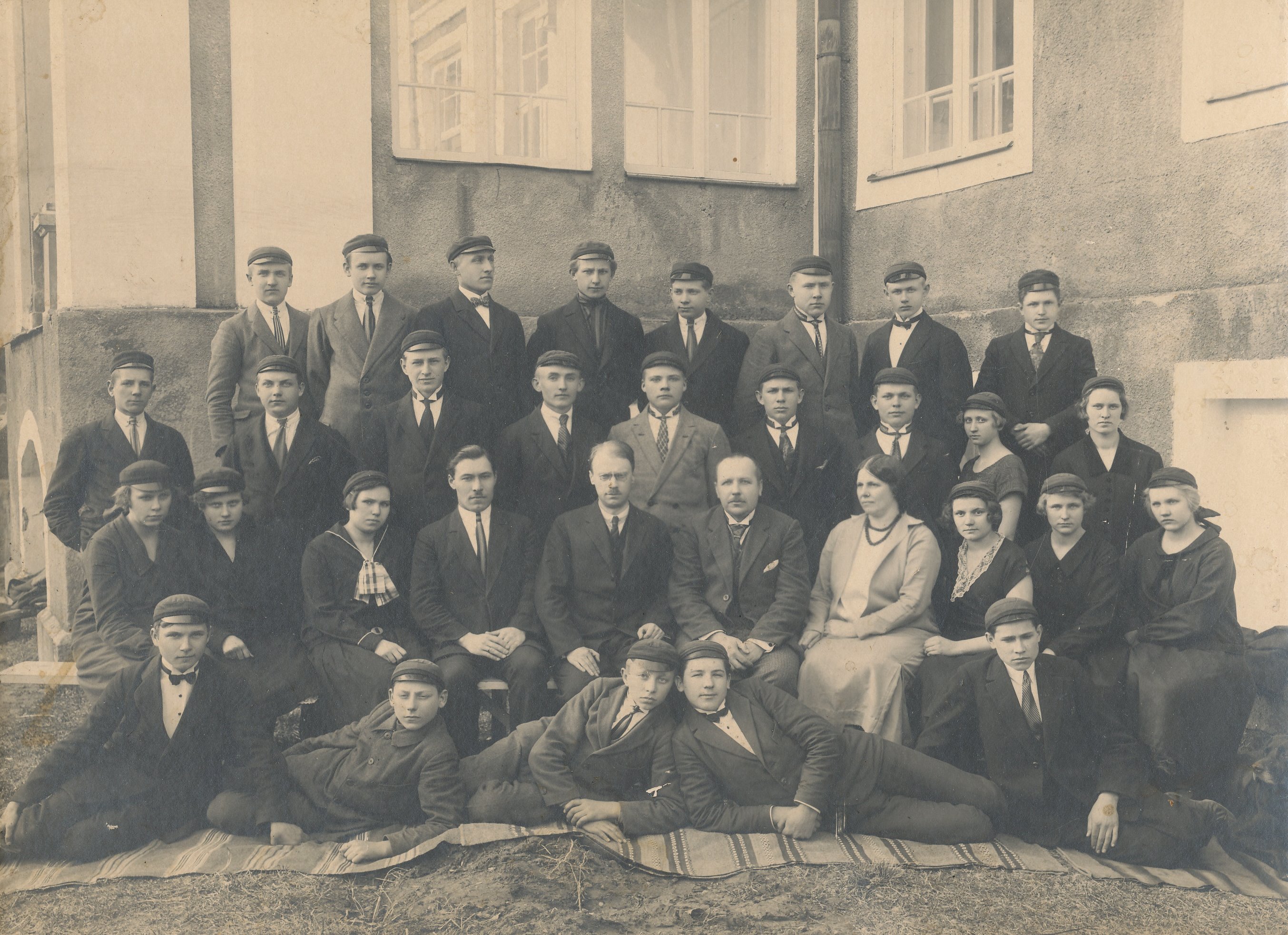 Foto. Väimela Põllutöökooli VI lend 1927.a.