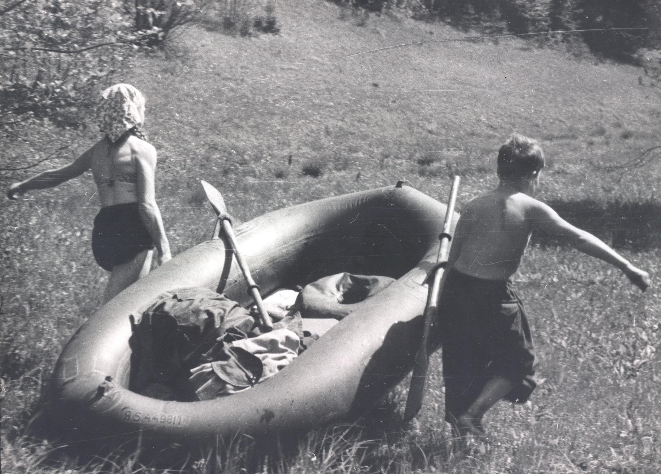 Foto.Võru Pioneeride Maja poolt korraldatud süstamatk 1958.a. Võhandu ülemjooksule, Pühajõele.
