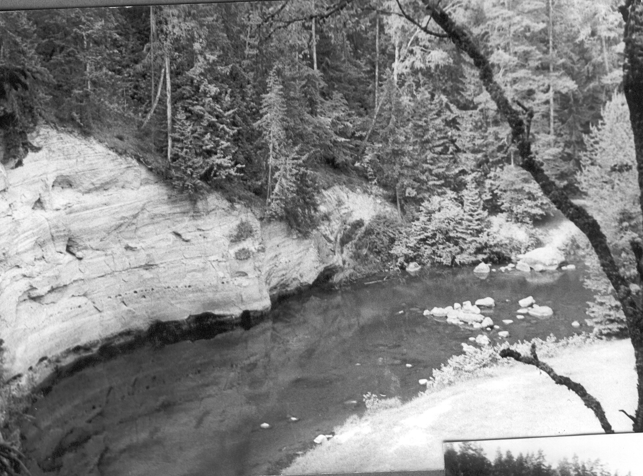 Foto.  Suure Taevaskoja kalju algus 1950.