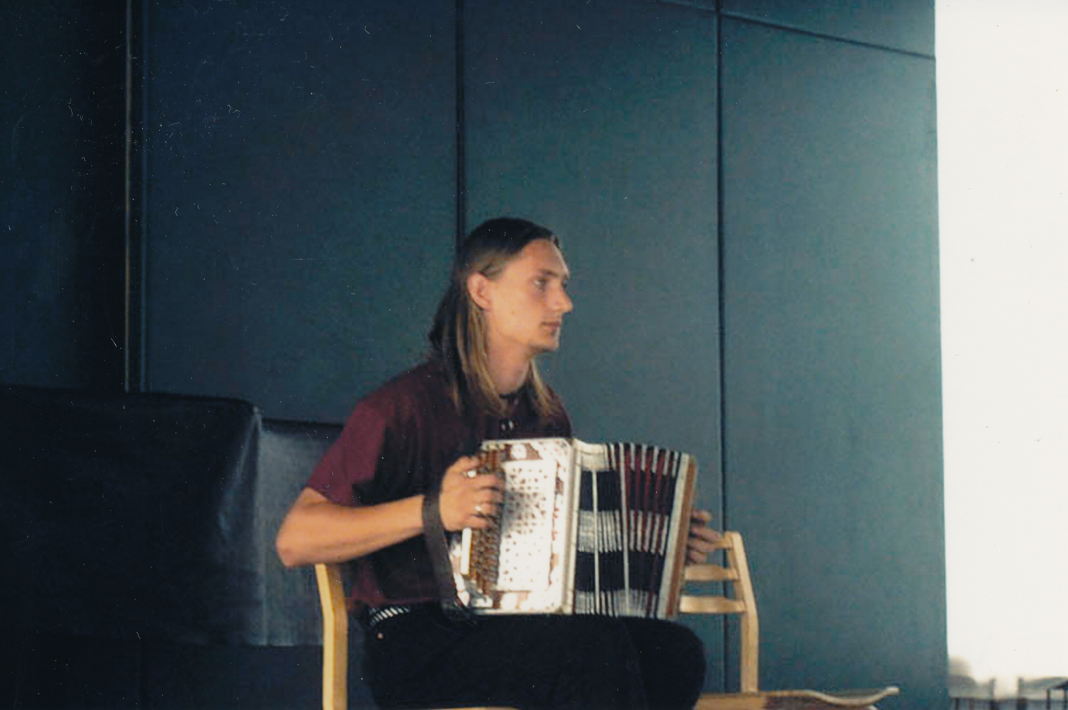 Võru Muuseumi 8.lõõtsapäev 26.augustil 2007 - mängib Toomas Oks Korbergi 2004.a. lõõtsal.