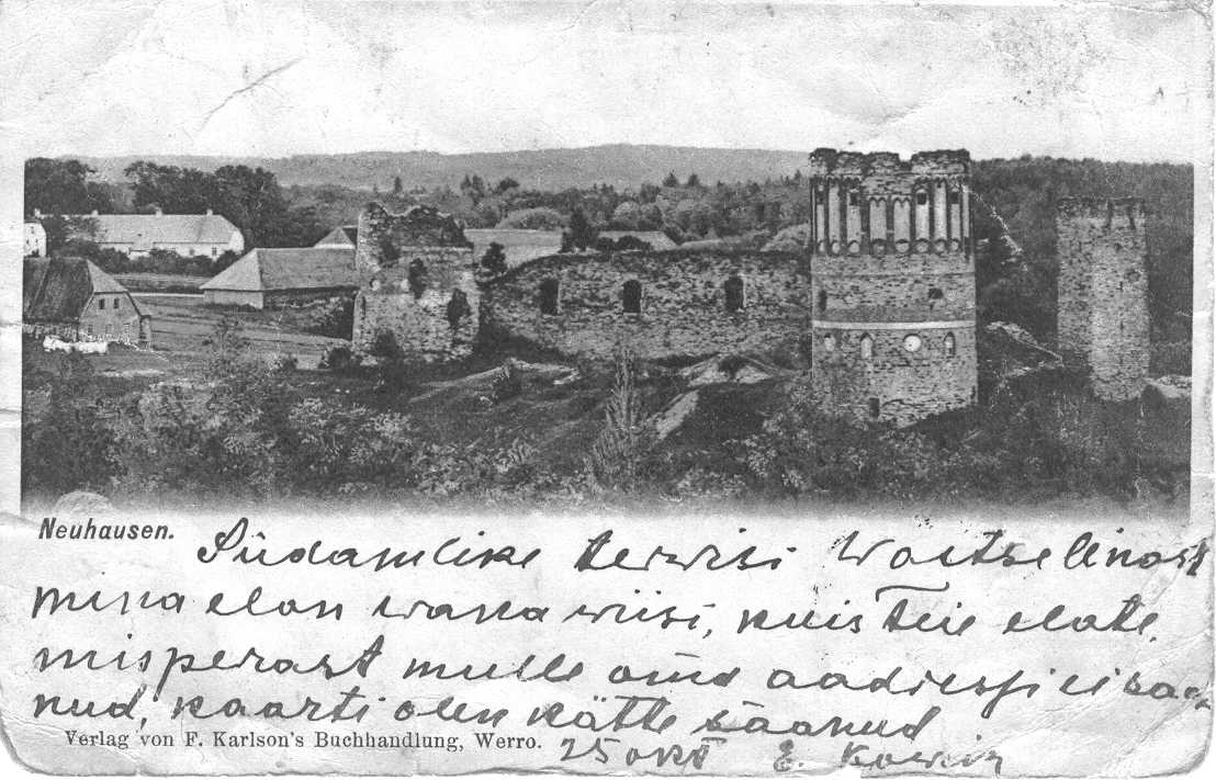 Foto. Vastseliina linnuse varemed ja Vastseliina mõisa hooned