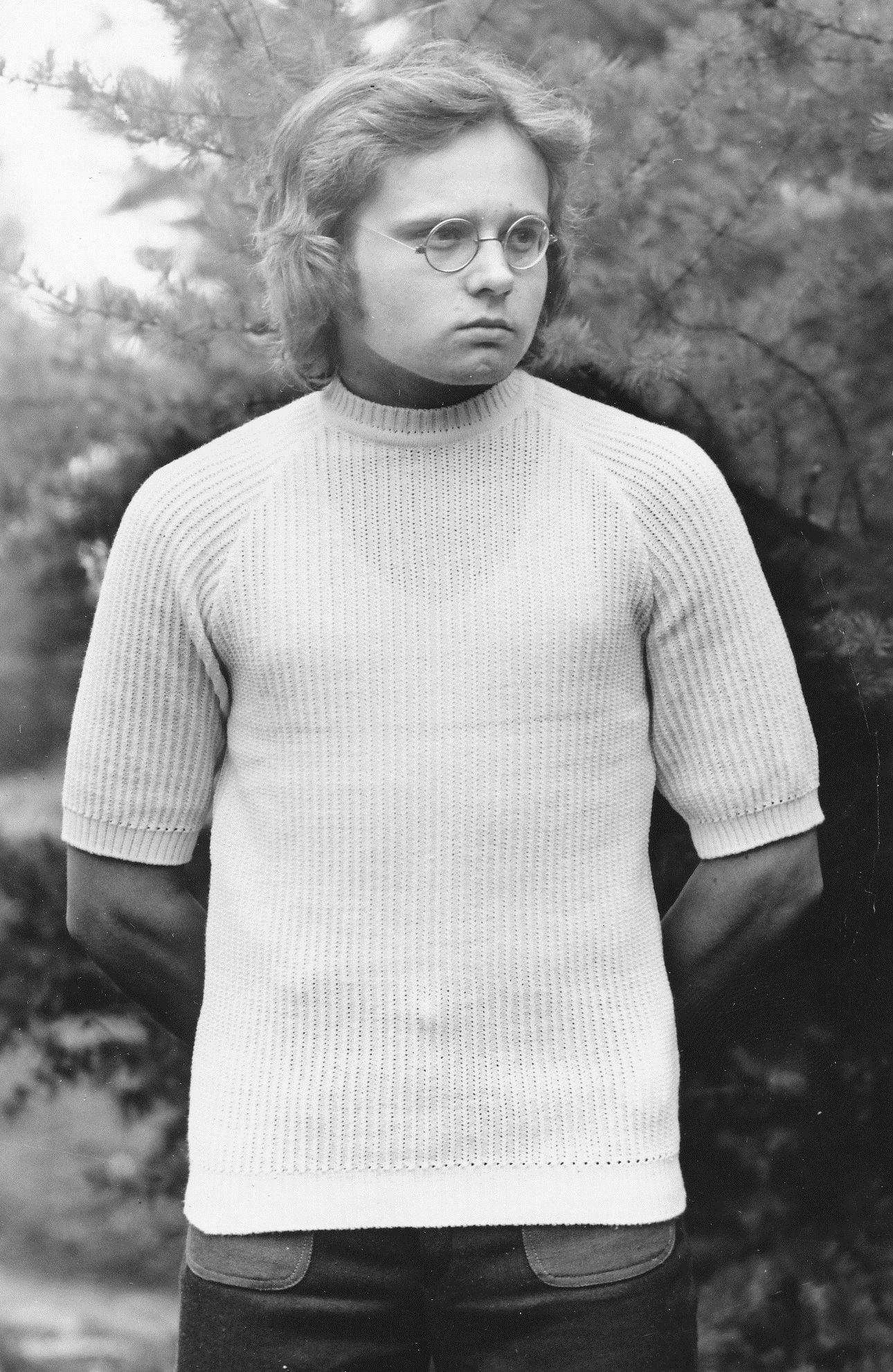 Foto. Rahvatööndusettevõtte "Kodu" Võru jaoskonna 1977.a. toodetav meeste džmper mudel M - 42 (toodeti 1400 tk)
