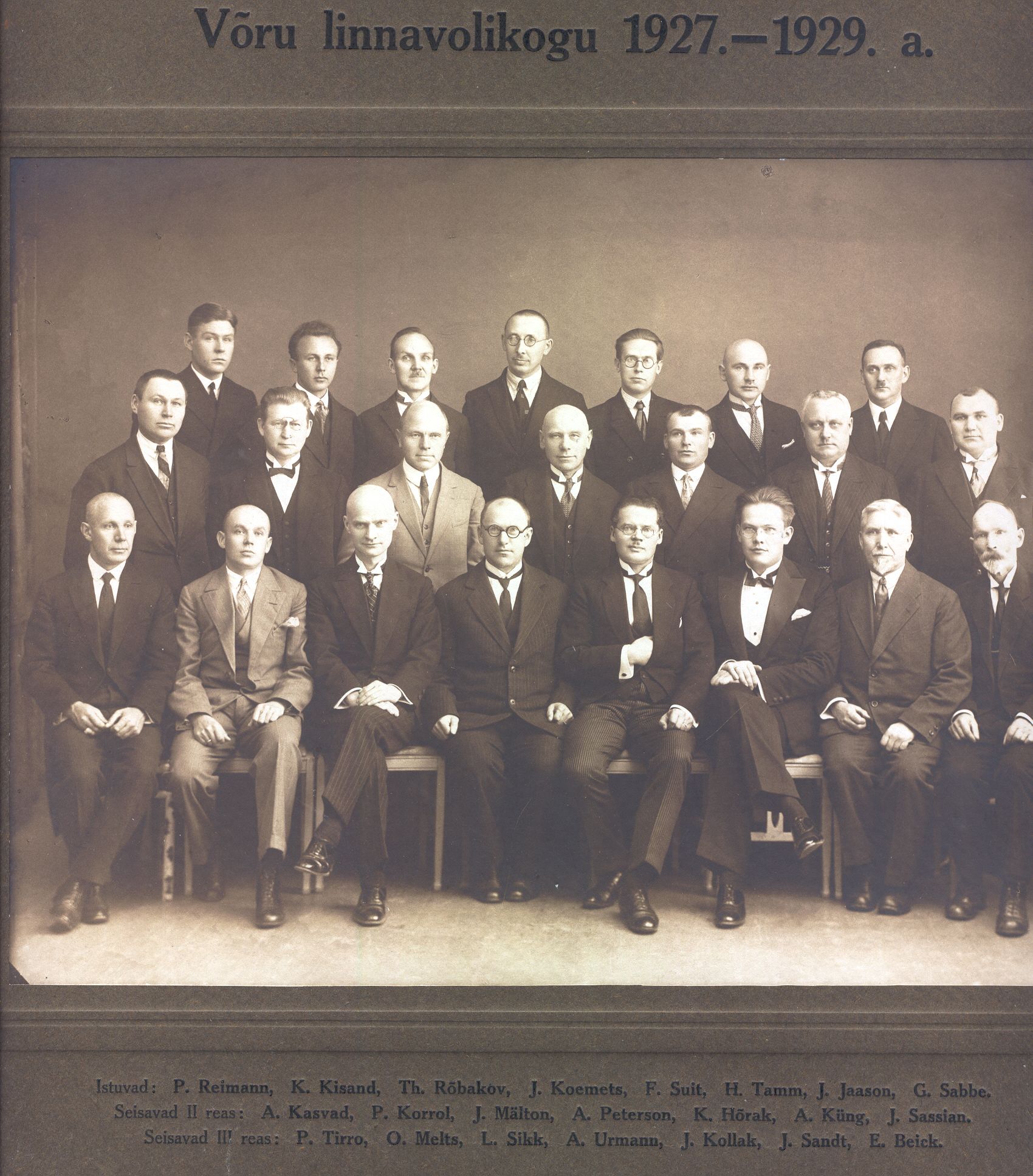 Foto. Võru linnavolikogu 1927. - 1929.a.