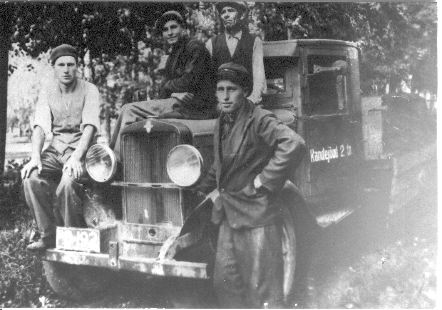 Foto (negatiiviga) Karl Kare  veoauto Chevrolet 0-192 1937.a.