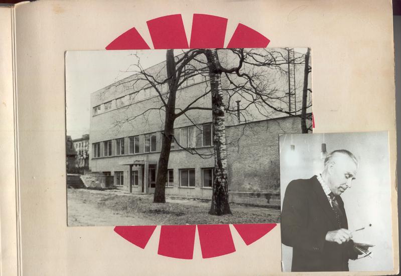 Fotoalbum. Võrumaa Muuseumi hoone ehitamine aastail 1977 - 1983 ja hoone avamine 1983.a. 10. veebruaril.