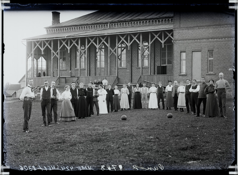 fotonegatiiv, Viljandi, Anton Õunapuu võimlemis- ja laulumängude kursus, 1909, foto J. Riet