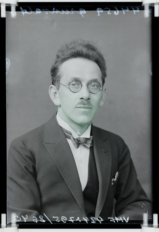 fotonegatiiv, Karl Grünwald, dirigent, 1925, foto J. Riet