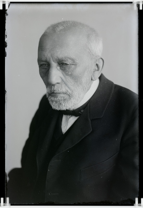 klaasnegatiiv, Friedrich Kuhlbarsi rinnaportree