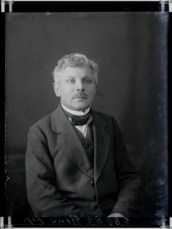 klaasnegatiiv, E.Ring, trükikoja omanik, Viljandi, 1918