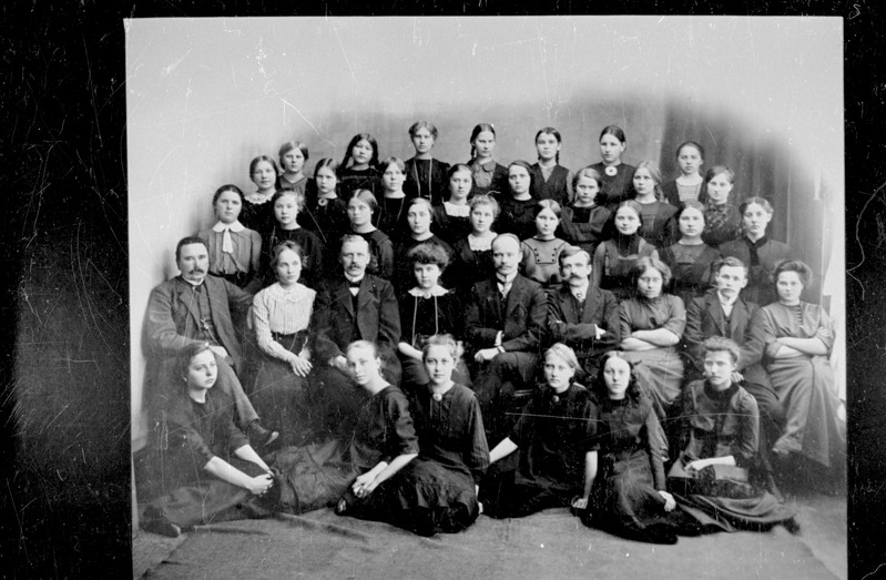 negatiiv, koopia fotost, Viljandi Eesti Haridusseltsi kooli 4. kl, 1911/12