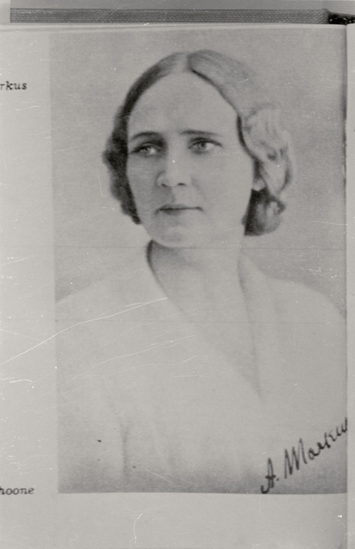 negatiiv, koopia fotost, Anna Markus, rinnaportree