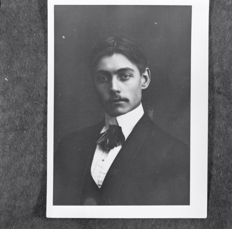 negatiiv, Jaan Vanakamar, rinnaportree