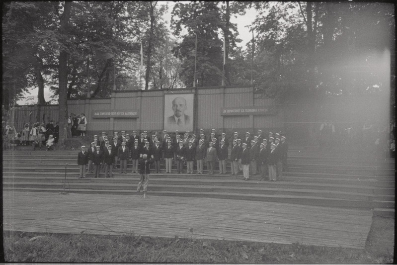 negatiiv, Viljandi Laulupidu, meeskoor Sakala esinemas, 1960