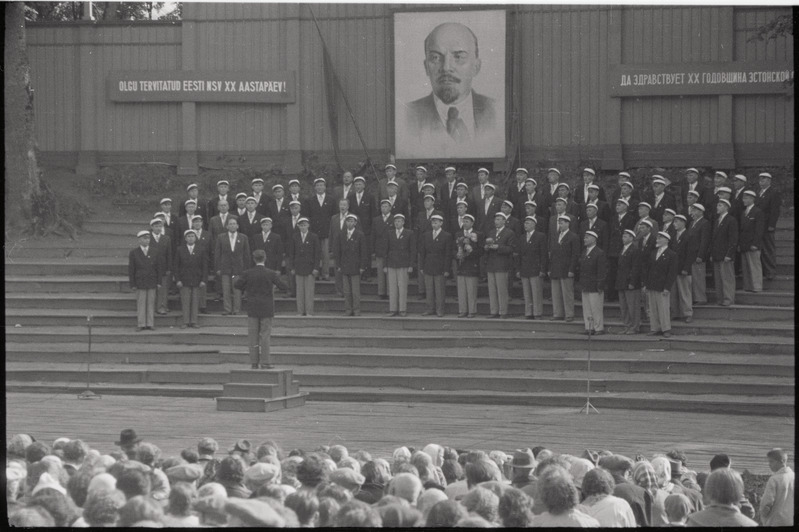 negatiiv, Viljandi Laulupidu, meeskoor Sakala esinemas, 1960