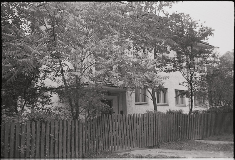 negatiiv, Tartu, Juhan Simmi maja, Riia mnt
