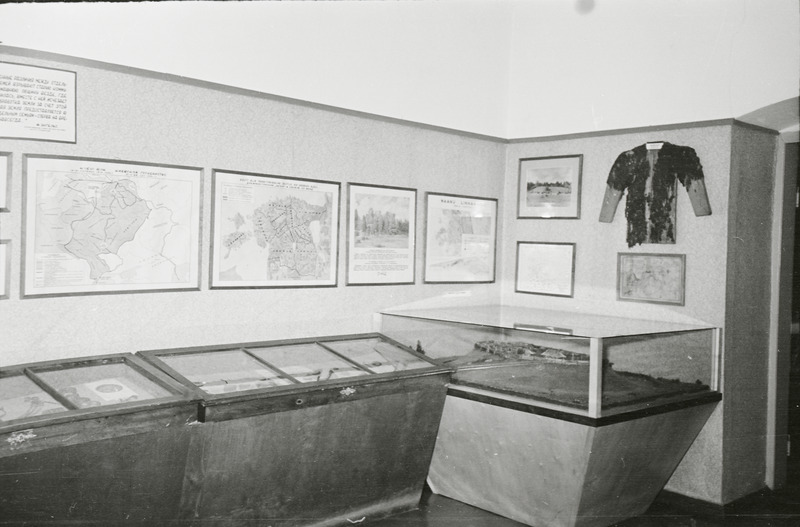 fotonegatiiv, Viljandi muuseum, Lõhavere linnuse makett jm, 1958, foto L. Vellema